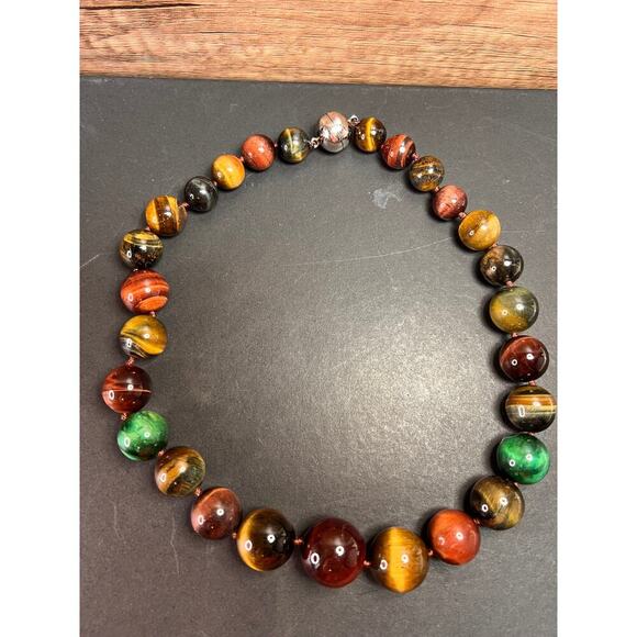 Multi color tiger eye graduated necklace with 925 magnetic clasp - Picture 1 of 14